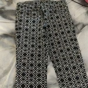 new divided super slim chevron print pants